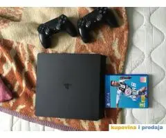 Prodajem Sony Playstation 4