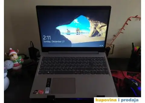 Lenovo Laptop - 3/4