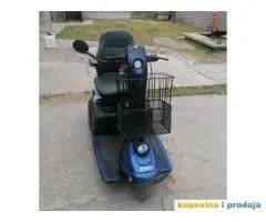 Električni moped