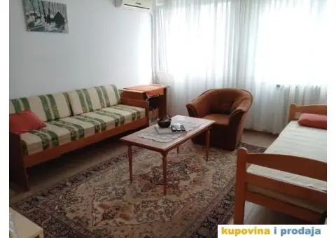 Izdajem renoviran, namešten  stan na Novom Beogradu – VLASNIK - 5/14