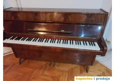 Pianino Sauter