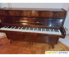 Pianino Sauter