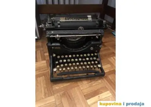 VINTAGE UNDERWOOD TYPEWRITER 1920’s - 2/9