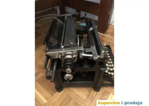 VINTAGE UNDERWOOD TYPEWRITER 1920’s - 5/9