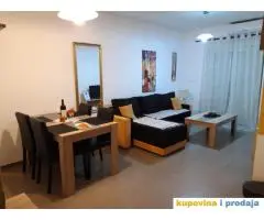 Izdajem apartman na Ledinama, Novi Beograd